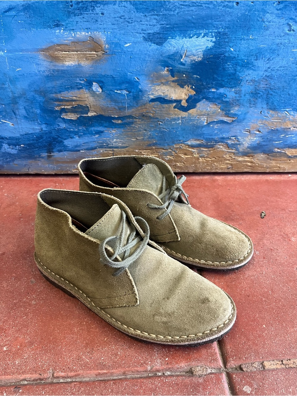 Casual Men’s Suede Chukka Boots in Olive